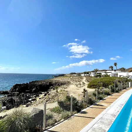 Nudist With Pool View And One Bedroom In Lanzarote