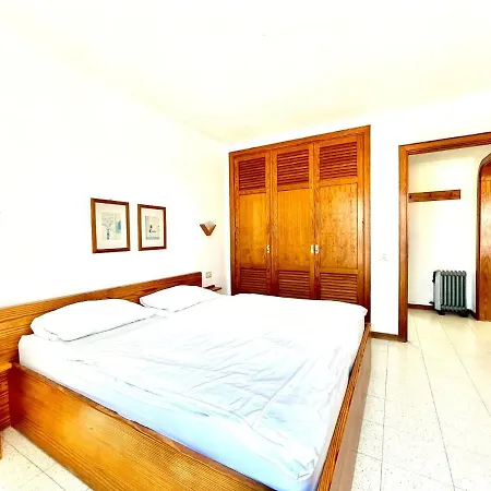 Nudist With Pool View And One Bedroom In Lanzarote